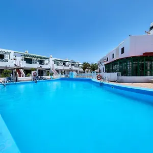  Holiday home La Vela Azul -pool & Tennis - Free Ac &good Wifi- Smart Tv